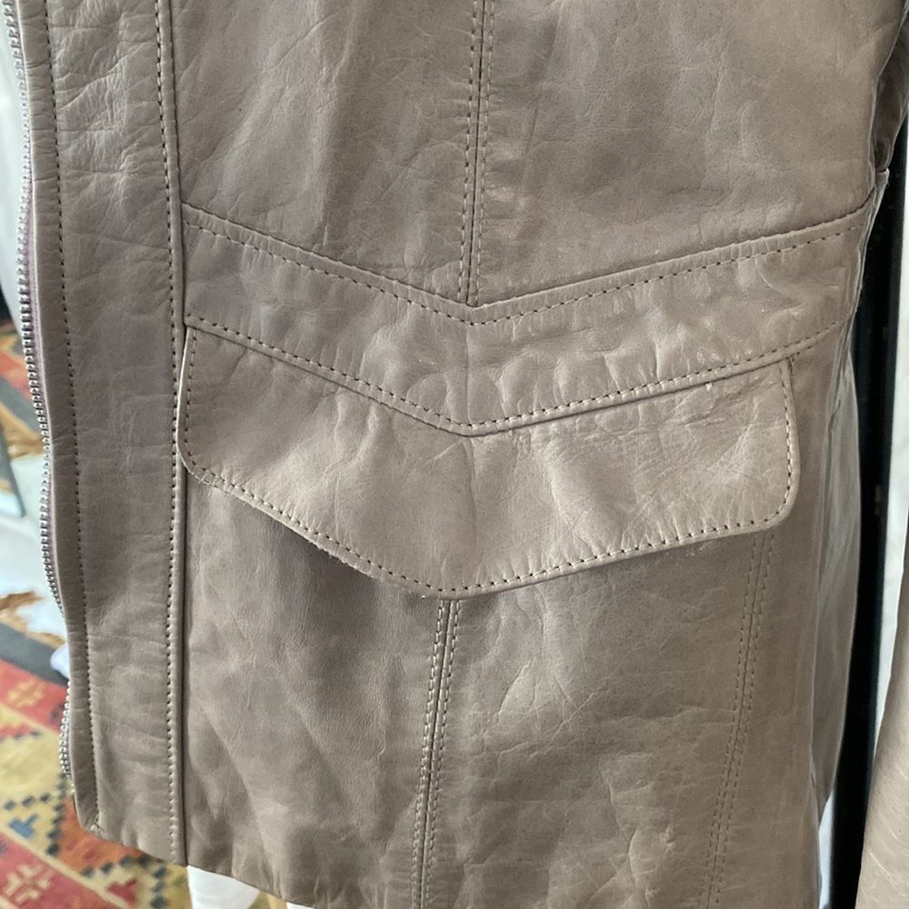 New Frontier gray leather jacket. - Picture 3 of 9